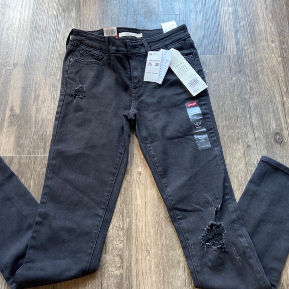 Levi’s Jeans - Picture 1 of 3